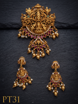 Pendant With Ear Rings-PT31